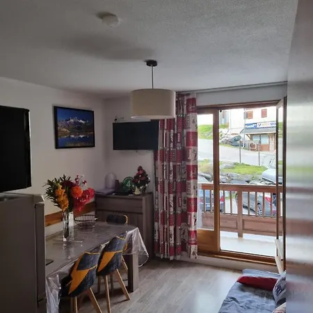 Agréable appartement de 6 pers au pieds des pistes ,wifi gratuit à Saint-Sorlin-d'Arves labelise 3 étoiles au gîte de France Extérieur photo